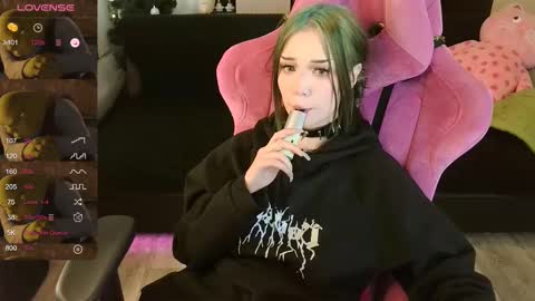 Martha online show from 02/18/25, 05:09