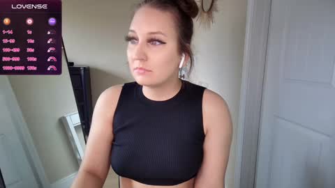 brookebee online show from 12/08/24, 07:43