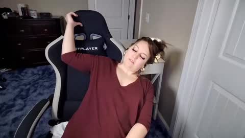 brookebee online show from 02/28/25, 09:47