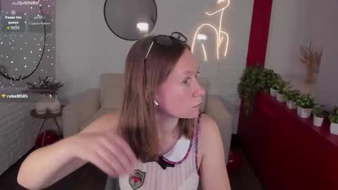 Snapshot of brookedamon chatting on 03/06/26, 09:00 Lady Brooke online show from 03/06/26, 09:00
