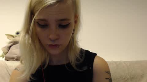 brookewylde_20 online show from 11/16/25, 04:01