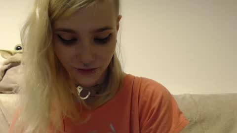 brookewylde_20 online show from 12/17/25, 04:57