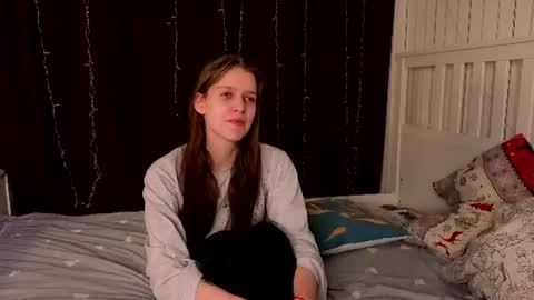 Lily online show from 07/07/26, 07:18