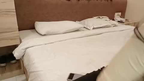 Snapshot of brown_chocolatecouple chatting on 12/20/25, 08:21 Chocolate couple online show from 12/20/25, 08:21