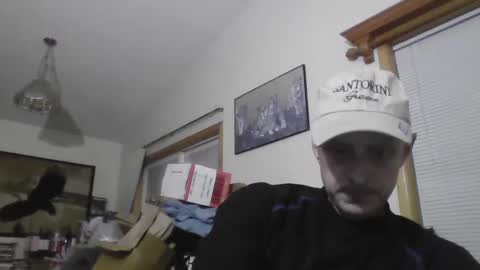 Snapshot of browndog5580 chatting on 12/21/24, 03:47 browndog5580 online show from 12/21/24, 03:47