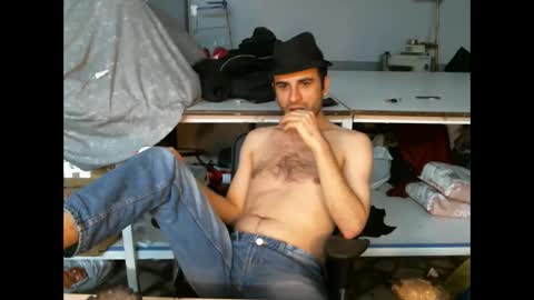 Snapshot of brownhaiir chatting on 10/31/25, 03:40 brownhaiir online show from 10/31/25, 03:40