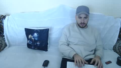 Snapshot of brownhaiir chatting on 11/19/25, 10:15 brownhaiir online show from 11/19/25, 10:15