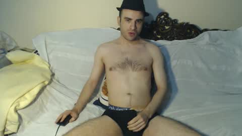 Snapshot of brownhaiir chatting on 11/29/25, 01:30 brownhaiir online show from 11/29/25, 01:30