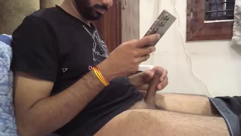 brownie_cake online show from 12/18/25, 04:35