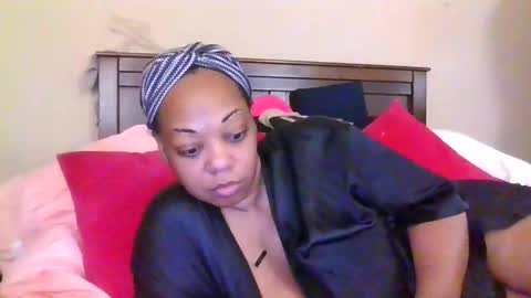 brownroundrenee online show from 06/01/26, 10:39