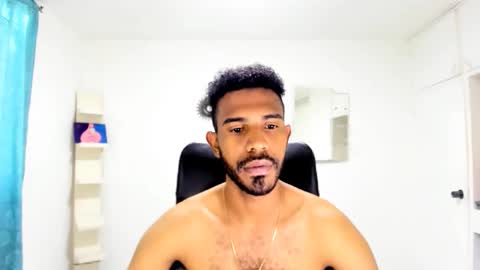 Snapshot of bruce_1111 chatting on 09/23/25, 08:12 bruce_1111 online show from 09/23/25, 08:12