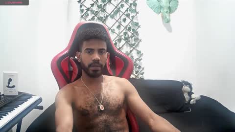 Snapshot of bruce_1111 chatting on 11/29/25, 08:23 bruce_1111 online show from 11/29/25, 08:23