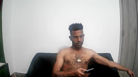 bruce_1111 online show from 12/22/25, 07:00