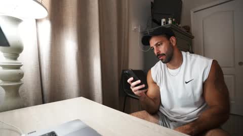 Snapshot of brucestryker chatting on 10/03/25, 04:31 onlyfans BRUCESTRYKER online show from 10/03/25, 04:31