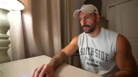 Snapshot of brucestryker chatting on 10/14/25, 04:02 onlyfans BRUCESTRYKER online show from 10/14/25, 04:02