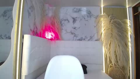 Bruja SCarlata online show from 12/19/25, 11:17