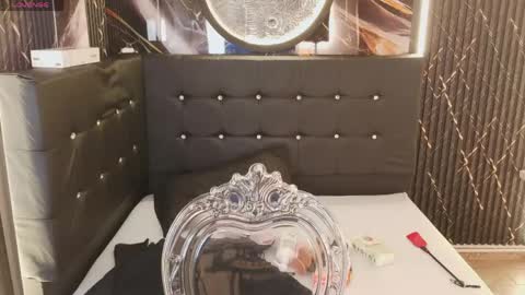 Bruja SCarlata online show from 04/17/26, 01:52