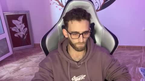 Snapshot of brulink103 chatting on 12/25/24, 04:11 ganjatalks online show from 12/25/24, 04:11