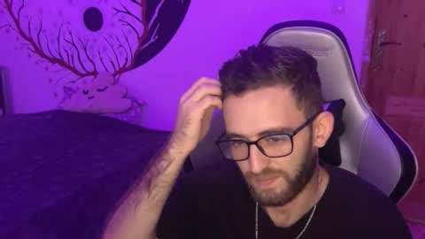 Snapshot of brulink103 chatting on 09/17/25, 01:24 ganjatalks online show from 09/17/25, 01:24