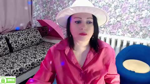 Julia online show from 12/01/24, 11:04