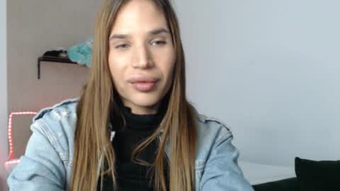 Luna online show from 01/08/26, 05:15