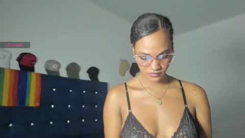 Snapshot of brunettjhelen chatting on 11/08/25, 03:50 brunettjhelen online show from 11/08/25, 03:50