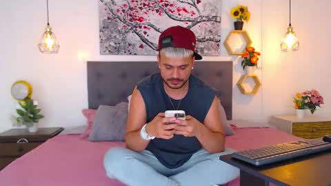 bruno_booss online show from 12/16/25, 04:28