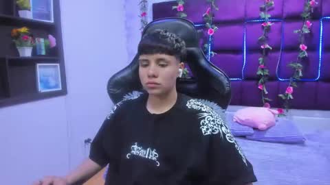 Snapshot of bruno_cruz chatting on 11/12/25, 02:34 Bruno Cruz online show from 11/12/25, 02:34