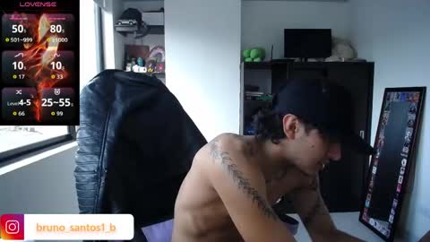 Snapshot of bruno_santos1 chatting on 04/10/26, 01:49 Bruno online show from 04/10/26, 01:49