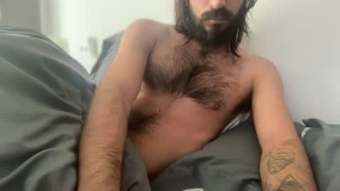 Snapshot of brunobaibe3399 chatting on 06/15/26, 03:36 Sebastian online show from 06/15/26, 03:36