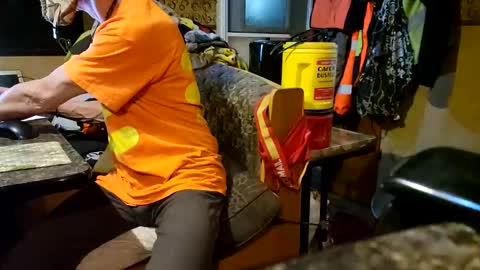 Steve... aka SkinnieDippin aka TimberTramp online show from 01/16/25, 01:25