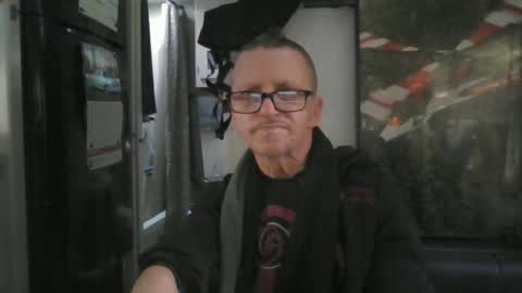 Snapshot of brushsquach chatting on 01/18/26, 08:12 Steve... aka SkinnieDippin aka TimberTramp online show from 01/18/26, 08:12