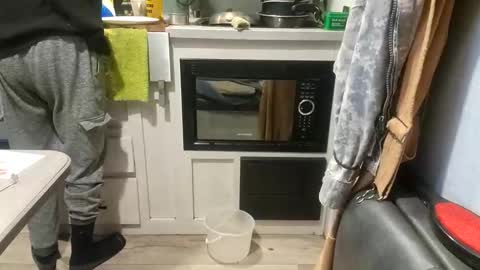 Snapshot of brushsquach chatting on 04/01/26, 04:24 Steve... aka SkinnieDippin aka TimberTramp online show from 04/01/26, 04:24