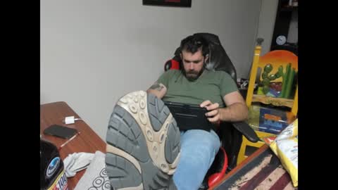 Snapshot of brutalmaster1983 chatting on 01/02/25, 07:07 BRUTALMASTER1983 online show from 01/02/25, 07:07