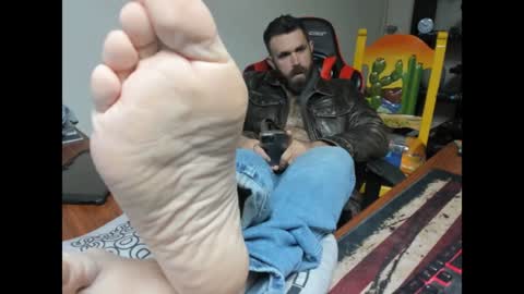 Snapshot of brutalmaster1983 chatting on 01/10/25, 06:28 BRUTALMASTER1983 online show from 01/10/25, 06:28