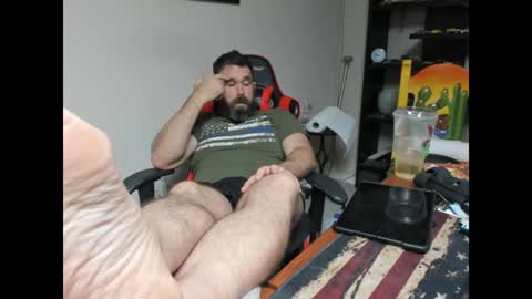 Snapshot of brutalmaster1983 chatting on 02/01/25, 06:32 BRUTALMASTER1983 online show from 02/01/25, 06:32