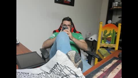 Snapshot of brutalmaster1983 chatting on 02/06/25, 07:40 BRUTALMASTER1983 online show from 02/06/25, 07:40