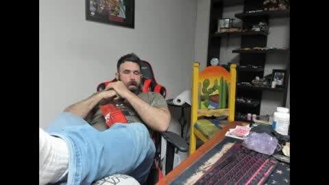 Snapshot of brutalmaster1983 chatting on 02/09/25, 06:01 BRUTALMASTER1983 online show from 02/09/25, 06:01