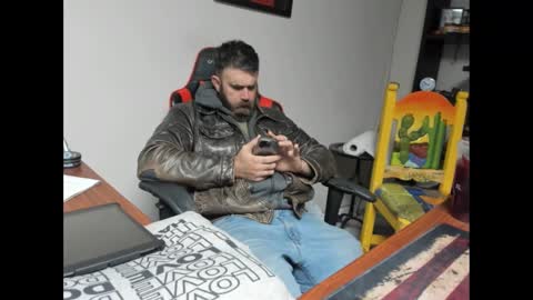 Snapshot of brutalmaster1983 chatting on 02/11/25, 06:55 BRUTALMASTER1983 online show from 02/11/25, 06:55