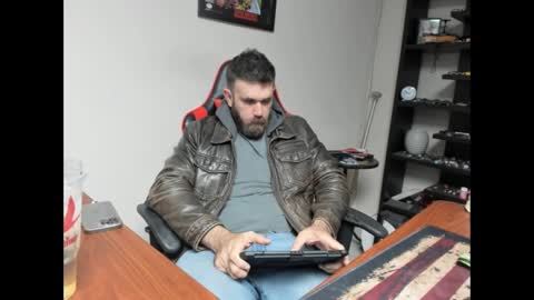 Snapshot of brutalmaster1983 chatting on 02/25/25, 07:14 BRUTALMASTER1983 online show from 02/25/25, 07:14