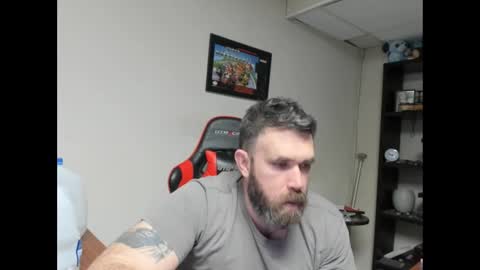 Snapshot of brutalmaster1983 chatting on 02/27/25, 08:17 BRUTALMASTER1983 online show from 02/27/25, 08:17