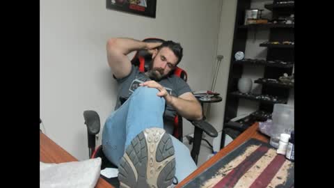 Snapshot of brutalmaster1983 chatting on 03/01/25, 08:31 BRUTALMASTER1983 online show from 03/01/25, 08:31