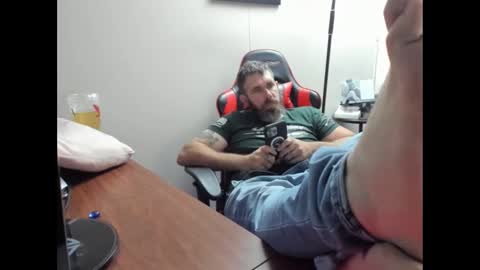 Snapshot of brutalmaster1983 chatting on 10/04/25, 07:17 BRUTALMASTER1983 online show from 10/04/25, 07:17