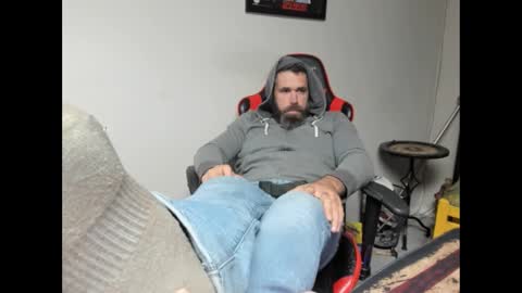 Snapshot of brutalmaster1983 chatting on 10/22/25, 06:18 BRUTALMASTER1983 online show from 10/22/25, 06:18