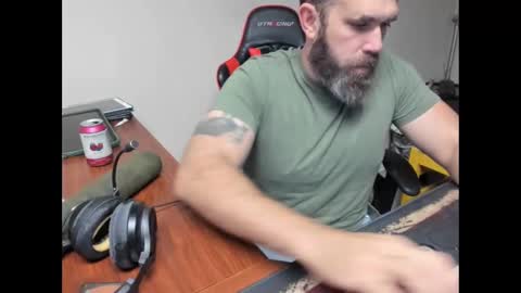 Snapshot of brutalmaster1983 chatting on 11/07/25, 08:09 BRUTALMASTER1983 online show from 11/07/25, 08:09