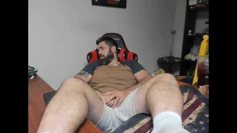 Snapshot of brutalmaster1983 chatting on 11/10/25, 08:24 BRUTALMASTER1983 online show from 11/10/25, 08:24