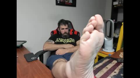 Snapshot of brutalmaster1983 chatting on 11/11/25, 05:51 BRUTALMASTER1983 online show from 11/11/25, 05:51