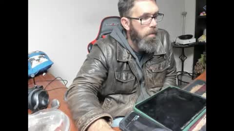 Snapshot of brutalmaster1983 chatting on 11/29/25, 05:10 BRUTALMASTER1983 online show from 11/29/25, 05:10