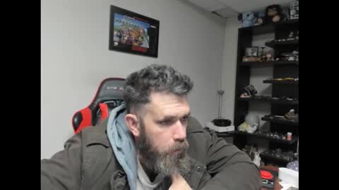 Snapshot of brutalmaster1983 chatting on 12/14/25, 05:46 BRUTALMASTER1983 online show from 12/14/25, 05:46