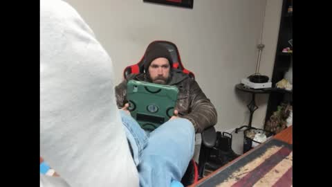 Snapshot of brutalmaster1983 chatting on 12/15/25, 08:24 BRUTALMASTER1983 online show from 12/15/25, 08:24